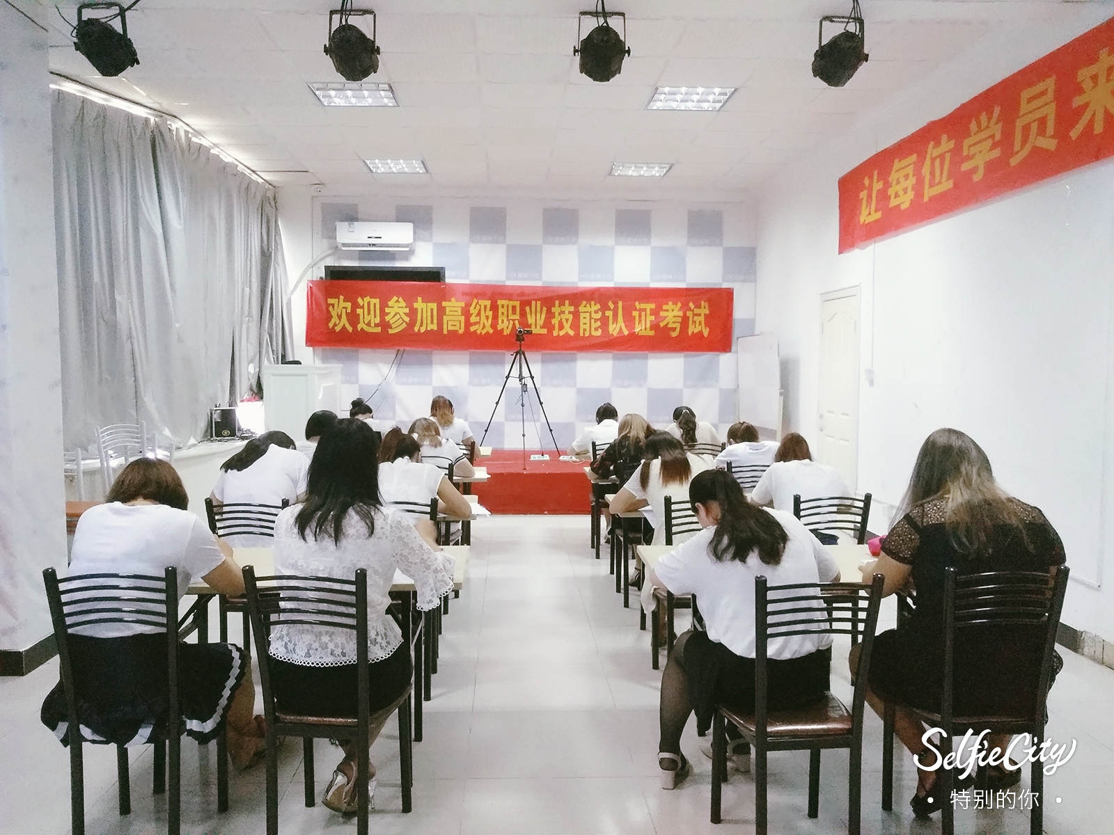 广州口碑好的化妆造型培训学校是哪家